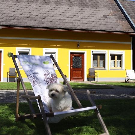 Ferienwohnung Moitz Heimschuh Bagian luar foto