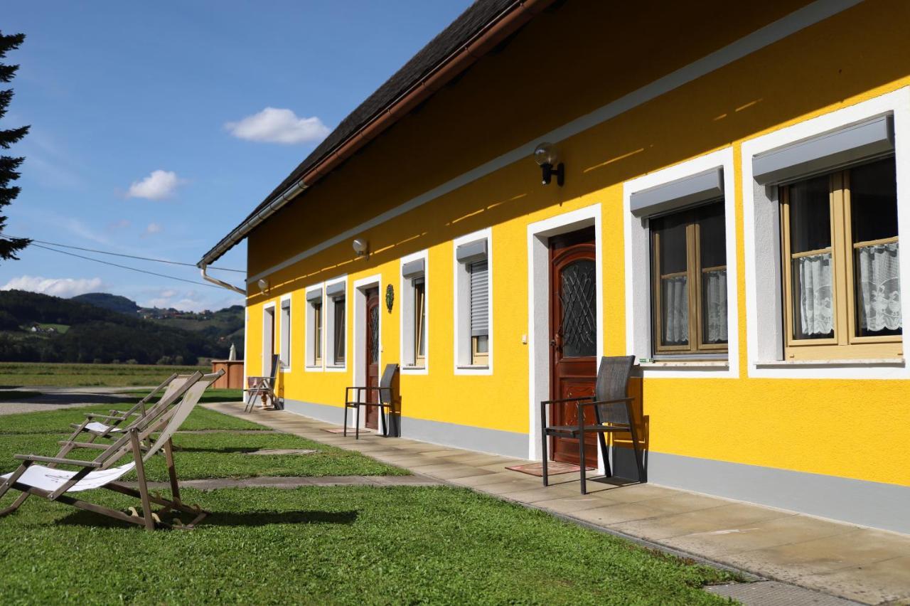 Ferienwohnung Moitz Heimschuh Bagian luar foto